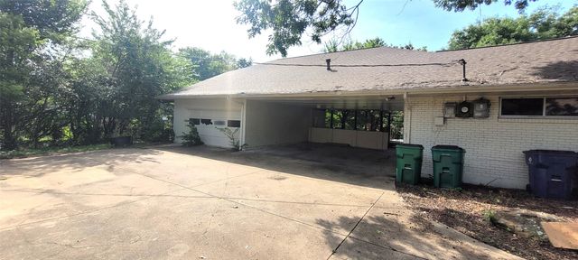 204 Overhill Drive, Waxahachie, TX 75165