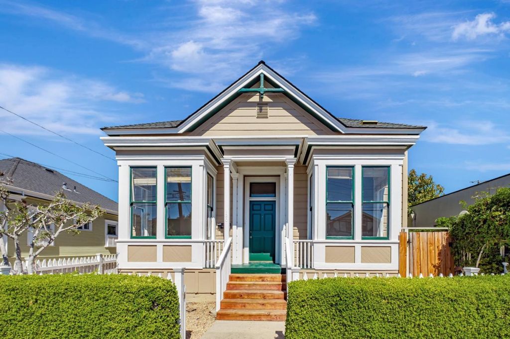 120 Maple Street, Santa Cruz, CA 95060
