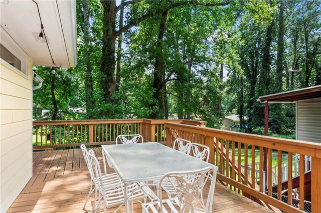 2202 Lilac Lane, Decatur, GA 30032
