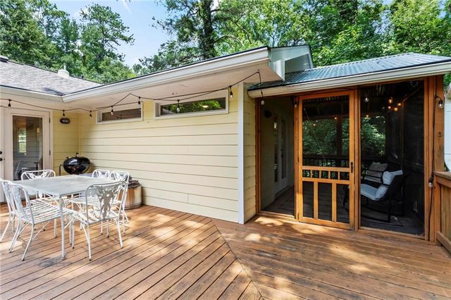 2202 Lilac Lane, Decatur, GA 30032