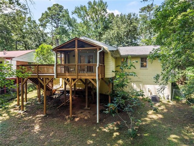 2202 Lilac Lane, Decatur, GA 30032