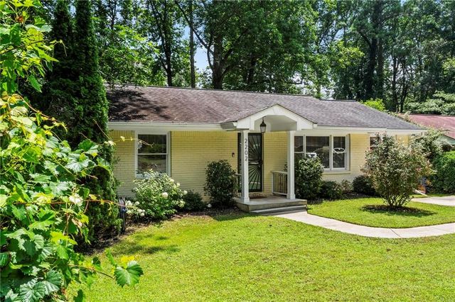 2202 Lilac Lane, Decatur, GA 30032