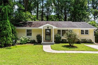2202 Lilac Lane, Decatur, GA 30032