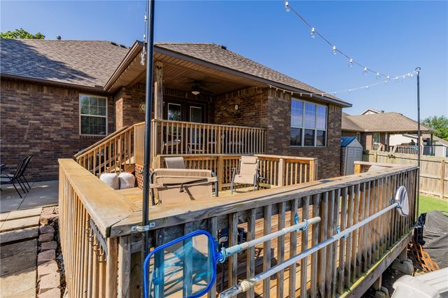 902 Brown Road, Cave Springs, AR 72718