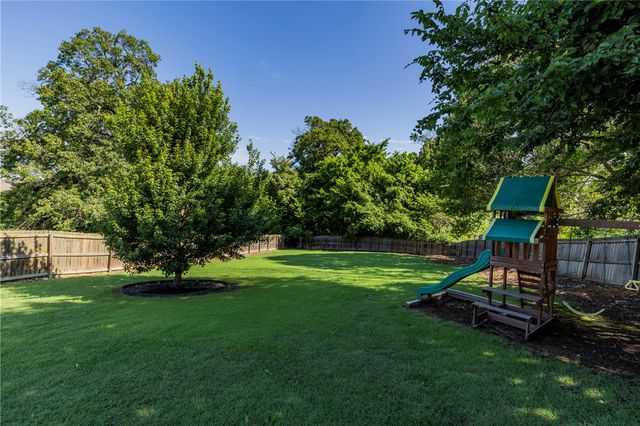 902 Brown Road, Cave Springs, AR 72718
