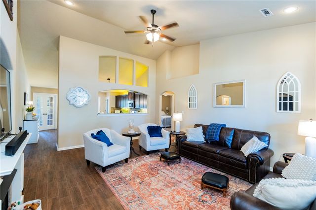 902 Brown Road, Cave Springs, AR 72718