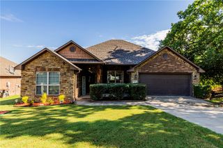 902 Brown Road, Cave Springs, AR 72718