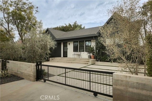 13916 La Maida Street, Sherman Oaks, CA 91423