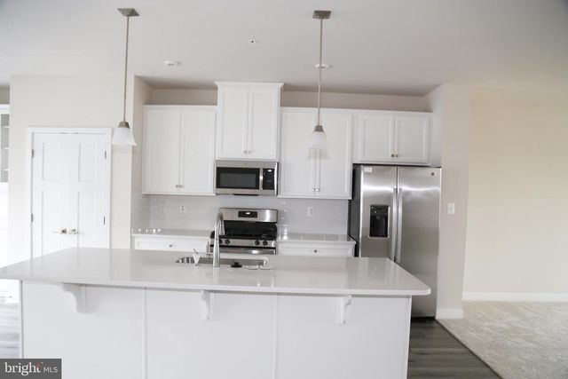 1790 ATLAS DR, Frederick, MD 21702