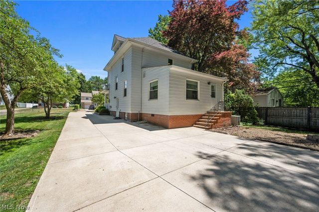 1784 Donwell Drive, South Euclid, OH 44121