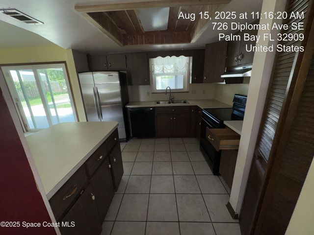 726 Diplomat Avenue SE, Palm Bay, FL 32909