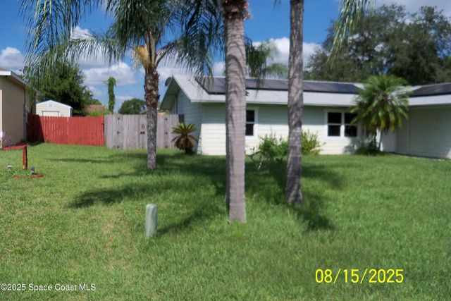 726 Diplomat Avenue SE, Palm Bay, FL 32909