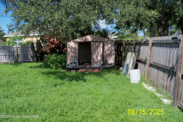 726 Diplomat Avenue SE, Palm Bay, FL 32909