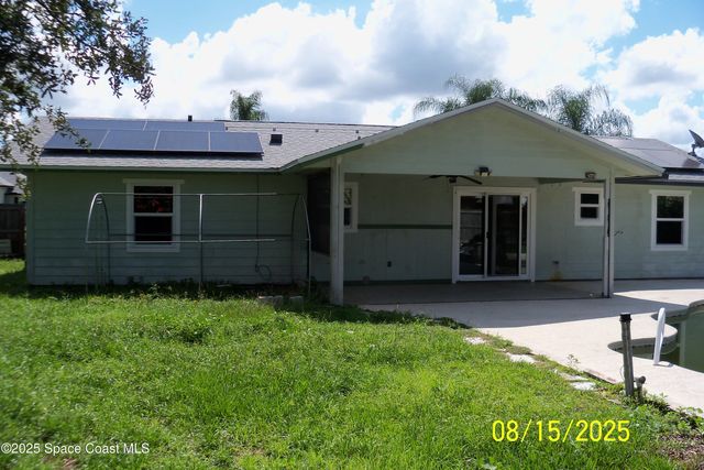 726 Diplomat Avenue SE, Palm Bay, FL 32909