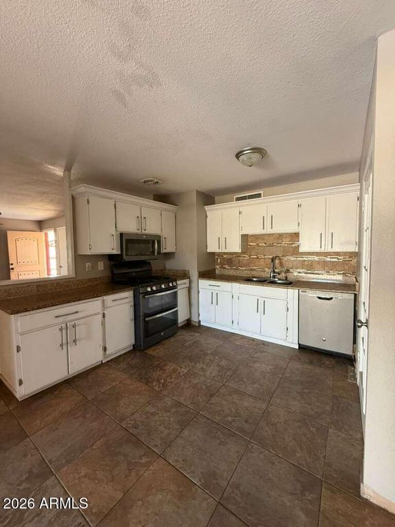 14836 N 32ND Lane, Phoenix, AZ 85053 — photo 5