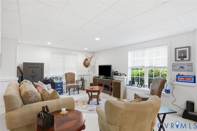 5645 Villa Green Dr, Providence Forge, VA 23140