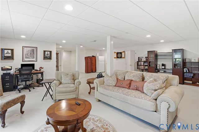 5645 Villa Green Dr, Providence Forge, VA 23140