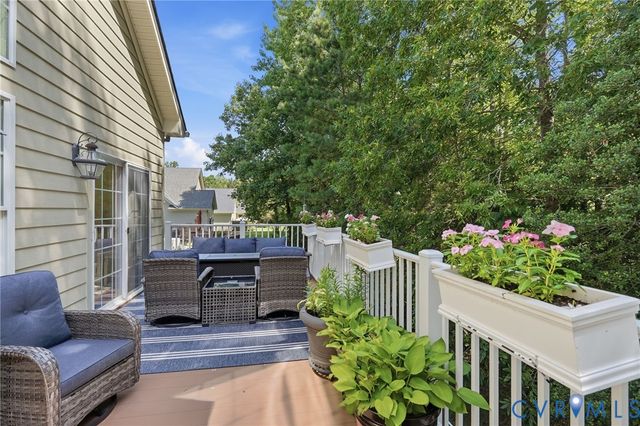 5645 Villa Green Dr, Providence Forge, VA 23140