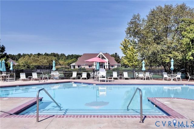 5645 Villa Green Dr, Providence Forge, VA 23140