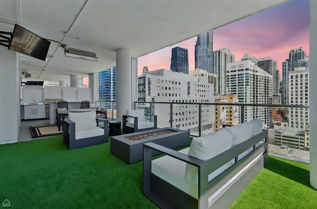 146 W Erie Street 1201, Chicago, IL 60654