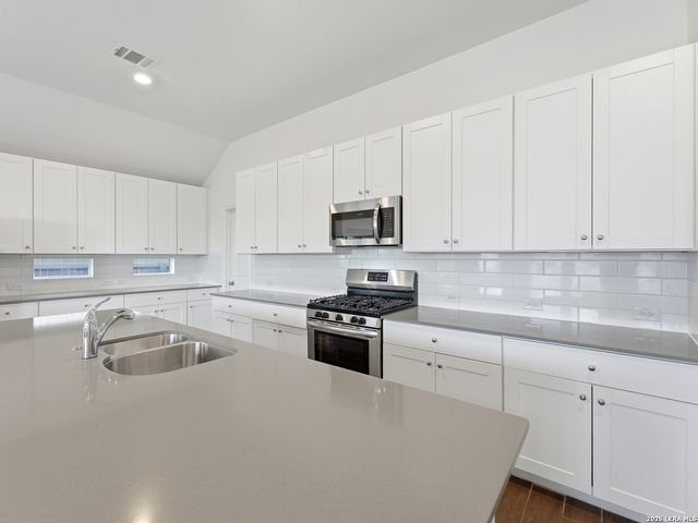 6068 Draw Loop, Bulverde, TX 78163