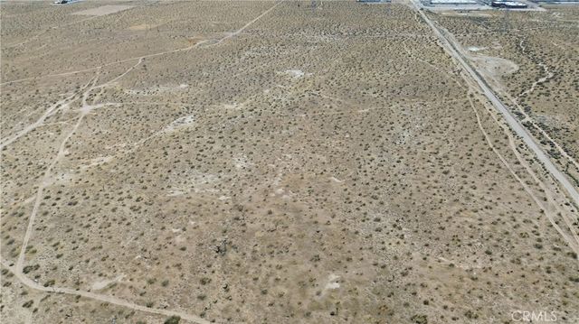 1 Air Expressway, Adelanto, CA 92301