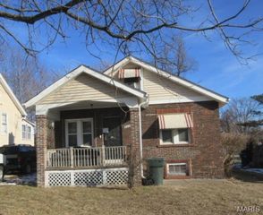 8514 Mora Lane, St Louis, MO 63147