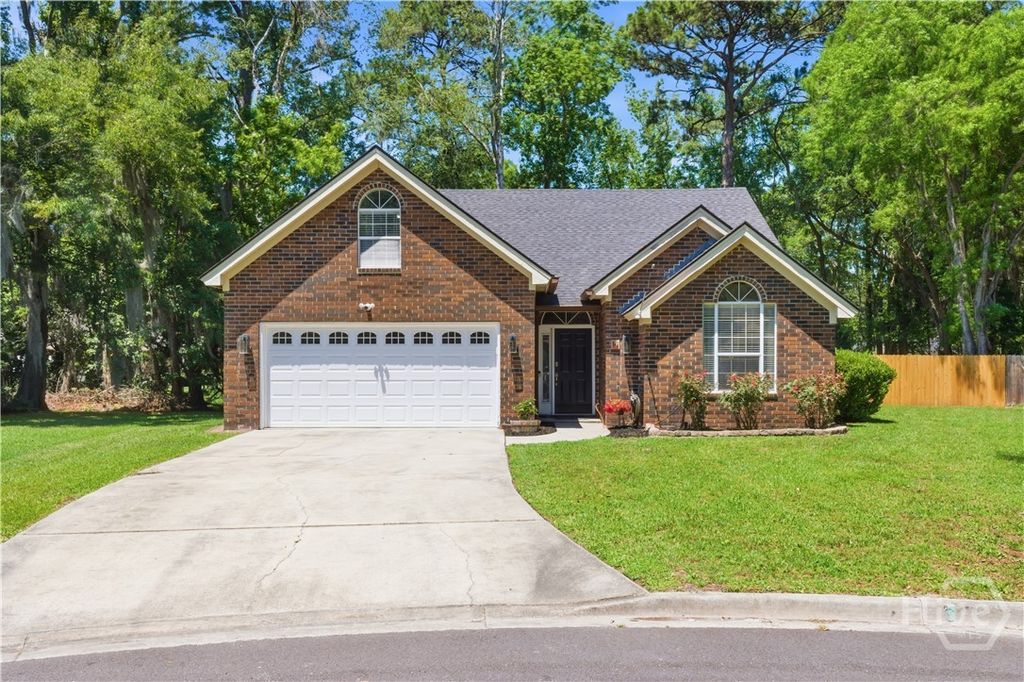 Image 1 of property listing at 14 Bristlecone Court, Savannah, GA 31419