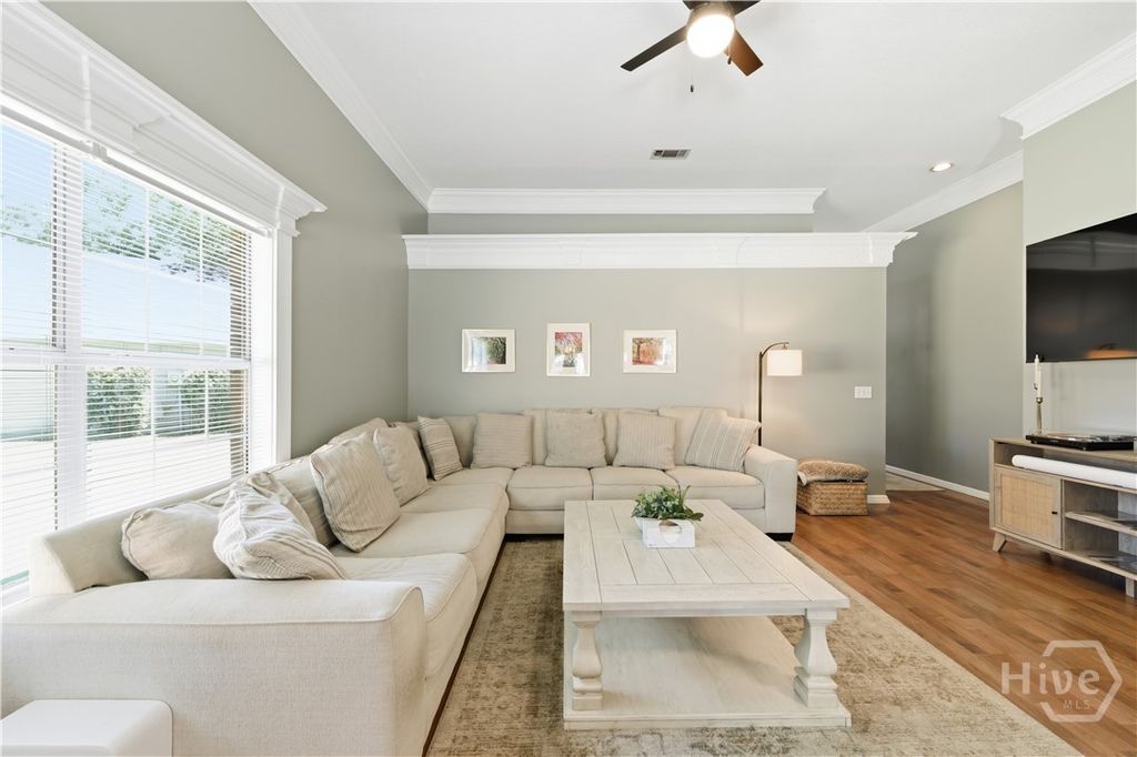 Image 4 of property listing at 14 Bristlecone Court, Savannah, GA 31419
