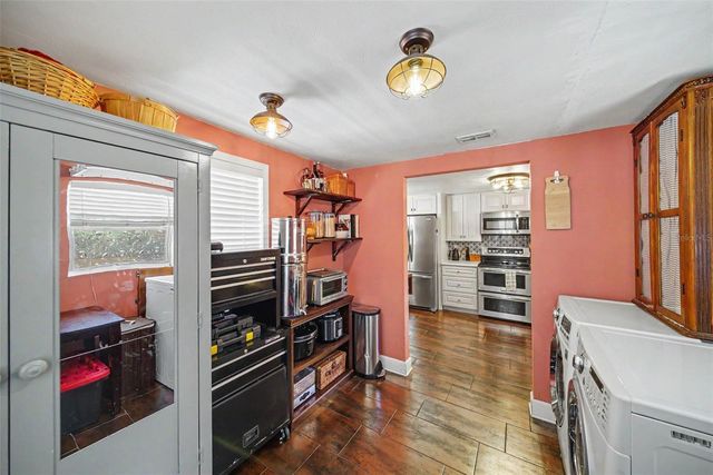1016 E EMMA STREET, Tampa, FL 33603