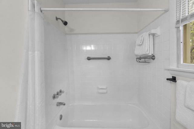 2734 DEER PARK RD, Finksburg, MD 21048