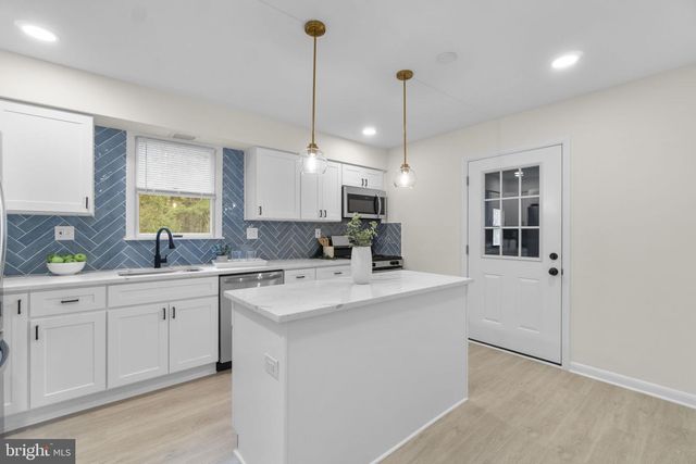 2734 DEER PARK RD, Finksburg, MD 21048