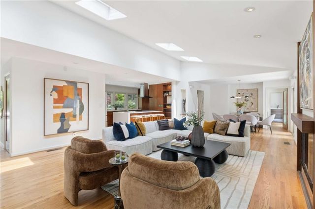 1165 Hopkins Terrace NE, Atlanta, GA 30324