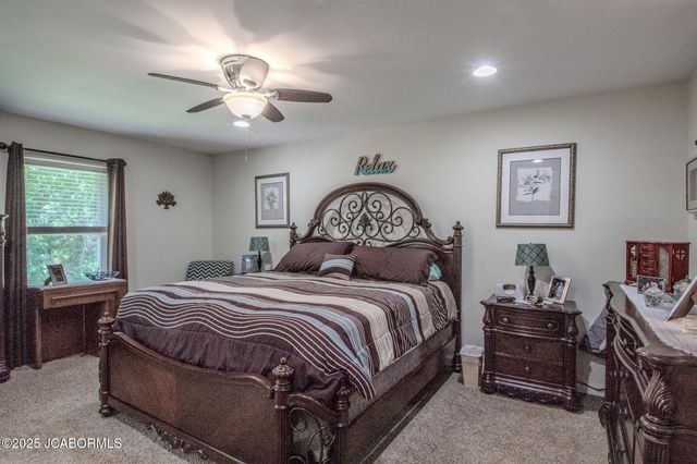 12085 COUNTY RD 4037, Holts Summit, MO 65043