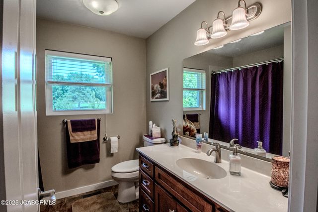 12085 COUNTY RD 4037, Holts Summit, MO 65043