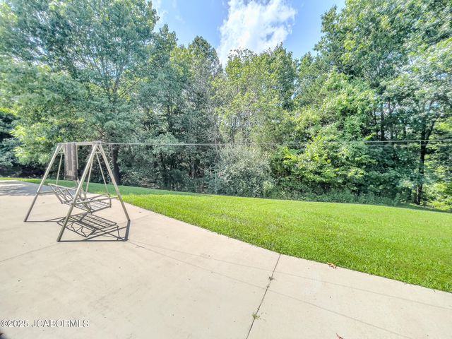 12085 COUNTY RD 4037, Holts Summit, MO 65043