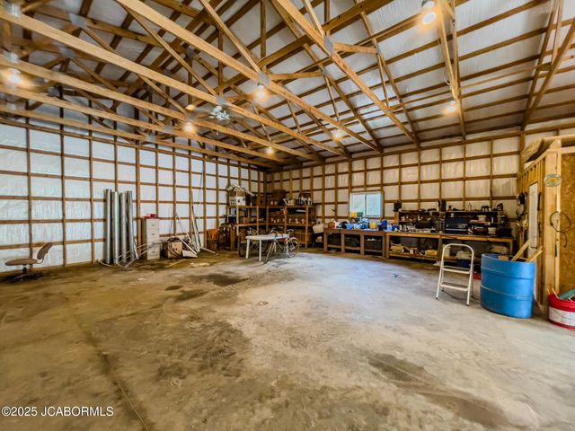 12085 COUNTY RD 4037, Holts Summit, MO 65043