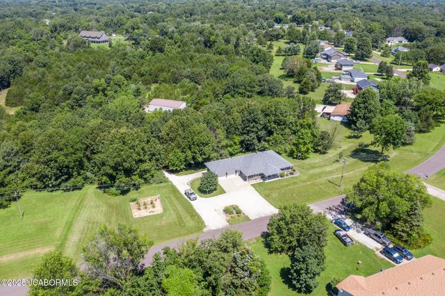 12085 COUNTY RD 4037, Holts Summit, MO 65043