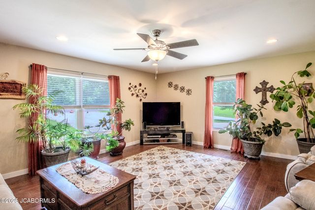 12085 COUNTY RD 4037, Holts Summit, MO 65043