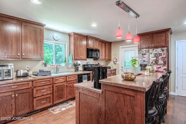 12085 COUNTY RD 4037, Holts Summit, MO 65043