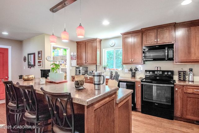 12085 COUNTY RD 4037, Holts Summit, MO 65043