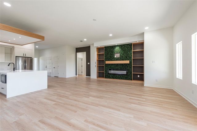 1304 Sailfish Dr, Bay City, TX 77414