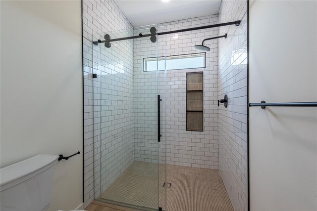 1304 Sailfish Dr, Bay City, TX 77414