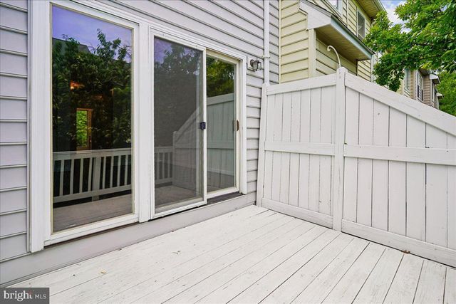 1711 BLUE FLINT CT, Reston, VA 20190