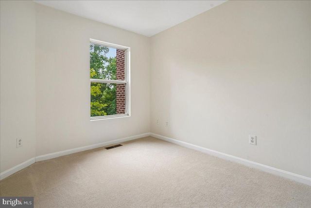 1711 BLUE FLINT CT, Reston, VA 20190