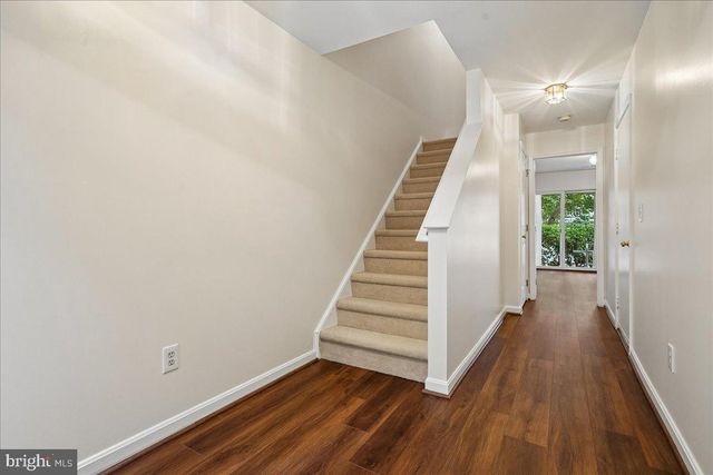 1711 BLUE FLINT CT, Reston, VA 20190