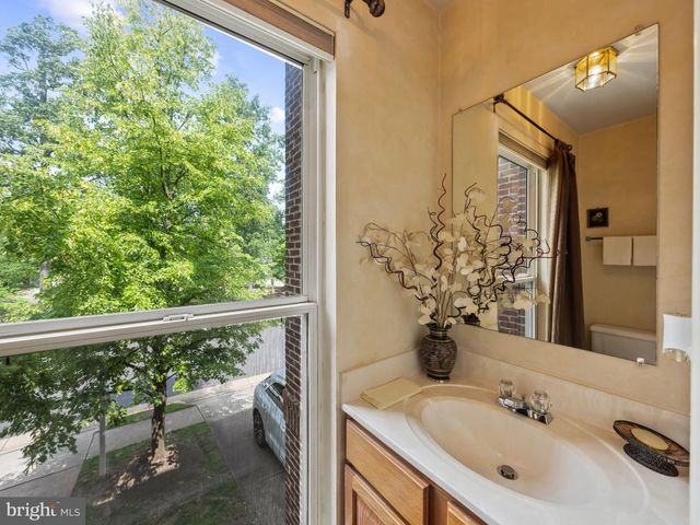 1711 BLUE FLINT CT, Reston, VA 20190