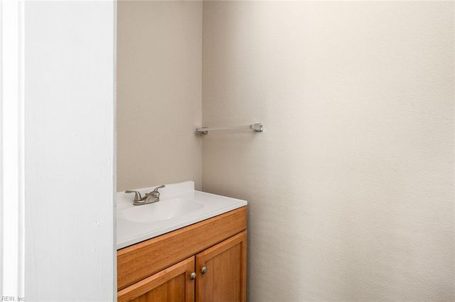 22265 Deep Bottom DR, Carrollton, VA 23314