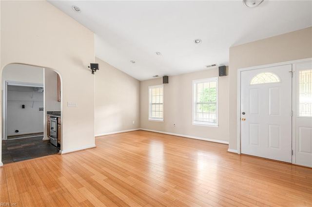 22265 Deep Bottom DR, Carrollton, VA 23314
