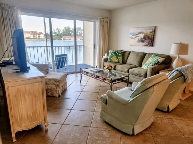 4436 NE Ocean Boulevard E2, Hutchinson Island, FL 34957